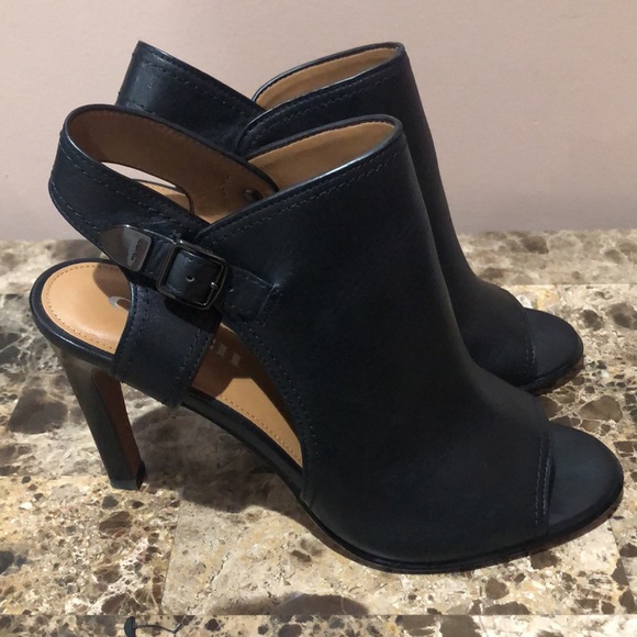 Coach open peep toe leather shoes! - Picture 2 of 4